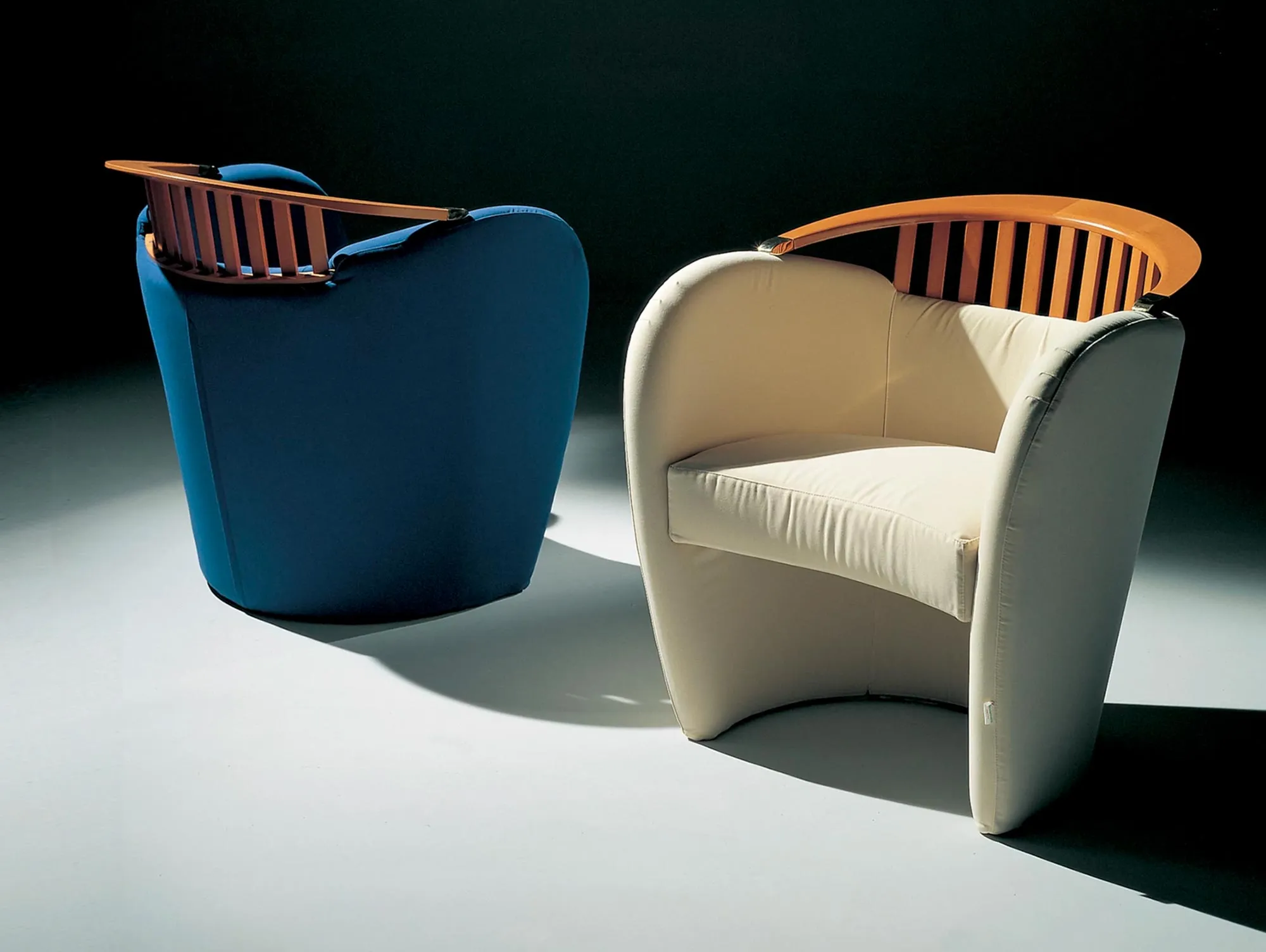 Armchair with armrests NAUSICAA by Giovannetti